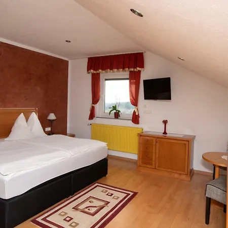 אורחן Tauser Silberegg