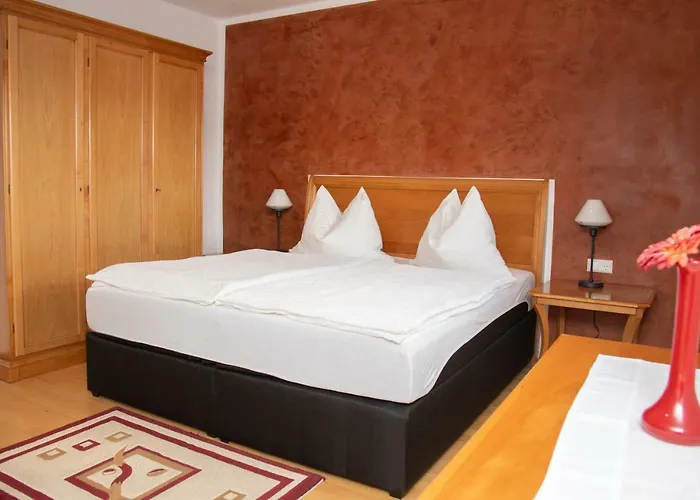 Tauser بيت ريفي